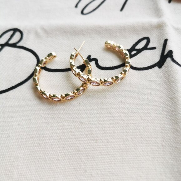 Alicia Bonnie Hoop Earrings - Abbie - Magenta Pink Gold - Picture 3 of 3